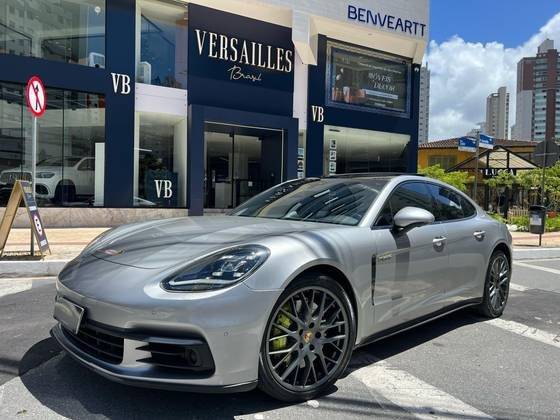 PORSCHE PANAMERA 2018