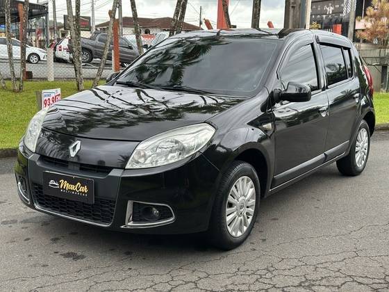 RENAULT SANDERO 2013