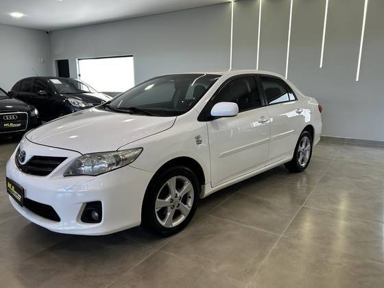 TOYOTA COROLLA 2013