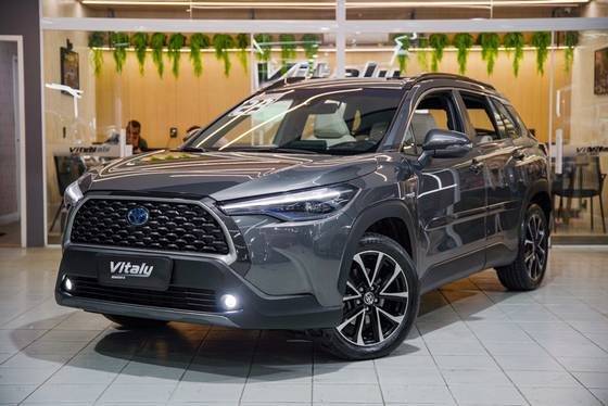 TOYOTA COROLLA CROSS 2023