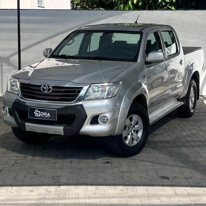 TOYOTA HILUX 2015