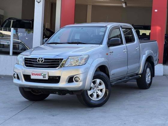TOYOTA HILUX 2014