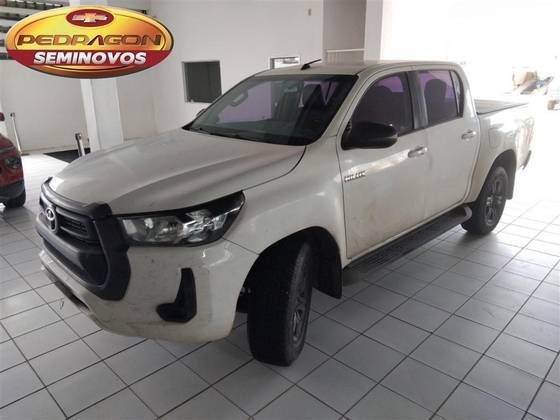 TOYOTA HILUX 2021