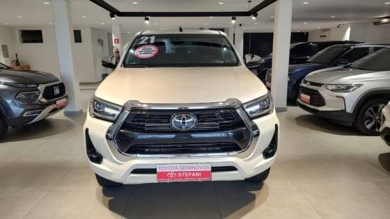 TOYOTA HILUX 2021