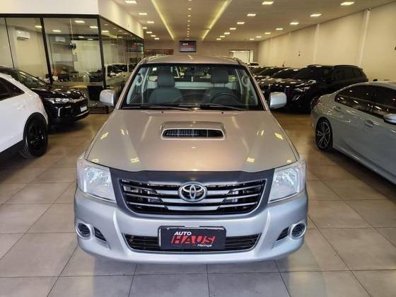 TOYOTA HILUX 2015