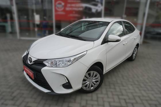 TOYOTA YARIS 2023