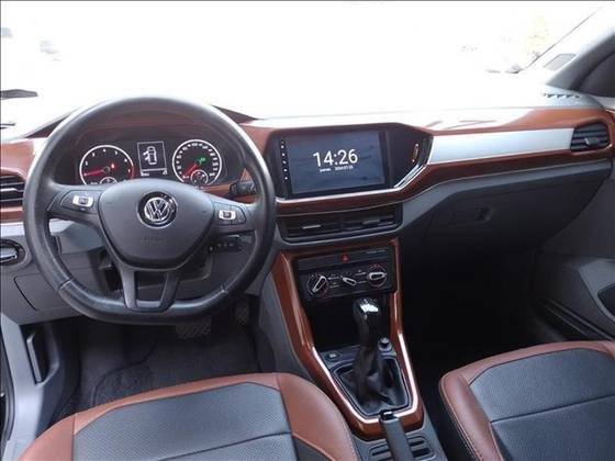 VOLKSWAGEN T-CROSS 2021