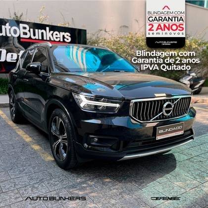 VOLVO XC40 2021
