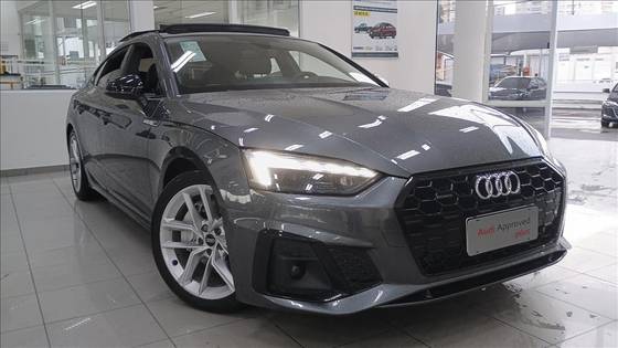 AUDI A5 2022