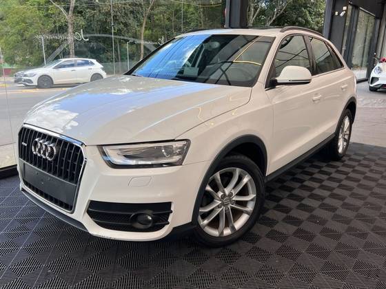 AUDI Q3 2015