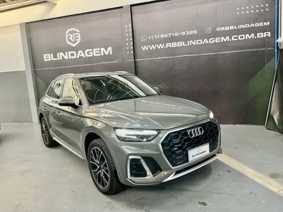 AUDI Q5 2025