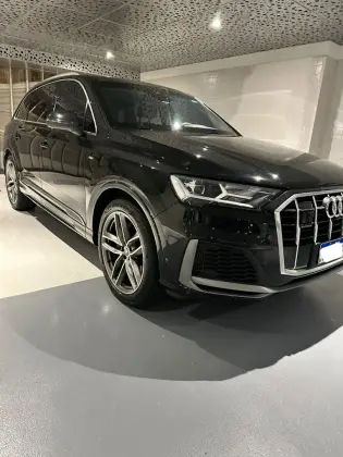 AUDI Q7 2022
