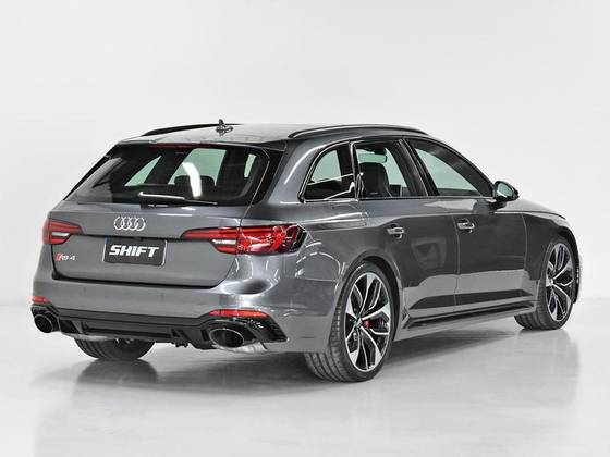 AUDI RS4 2019