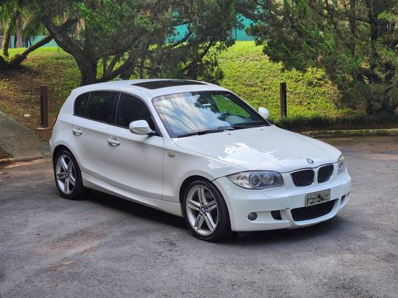 BMW 130i 2011