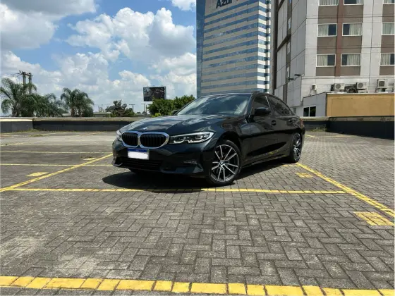 BMW 320i 2020