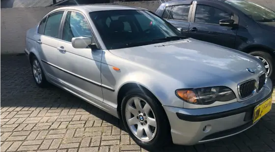 BMW 320i 2002