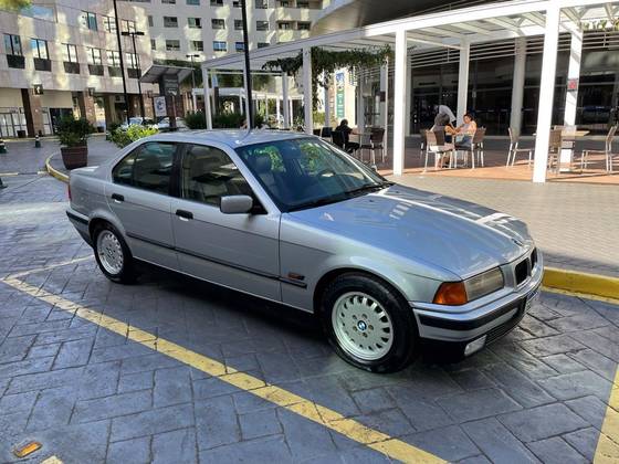 BMW 328i 1996