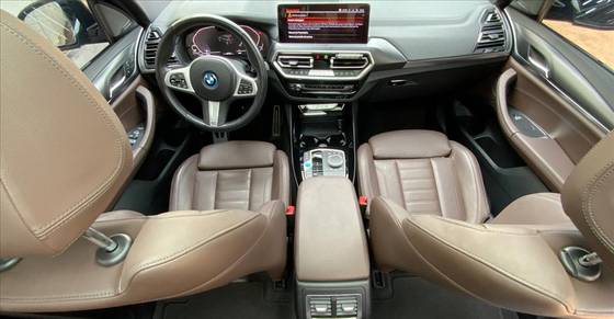 BMW iX3 2023