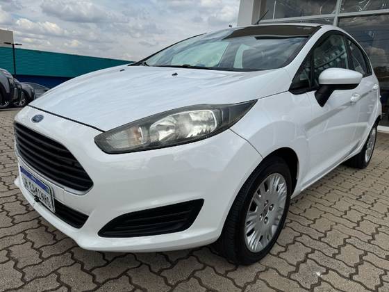 FORD FIESTA 2015