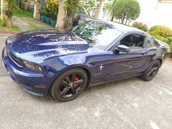 FORD MUSTANG 2011