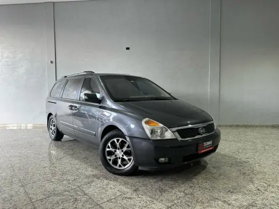 KIA CARNIVAL 2015