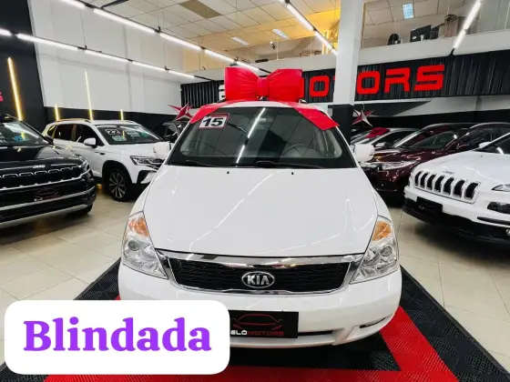 KIA CARNIVAL 2015