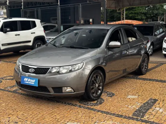 KIA CERATO 2012