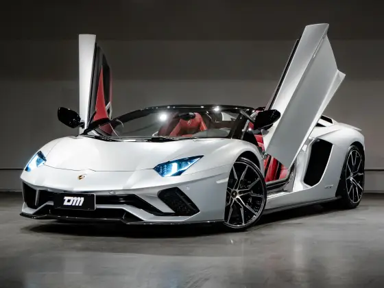 LAMBORGHINI AVENTADOR 2018
