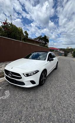 MERCEDES-BENZ A 250 2019
