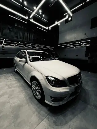 MERCEDES-BENZ C 250 2013