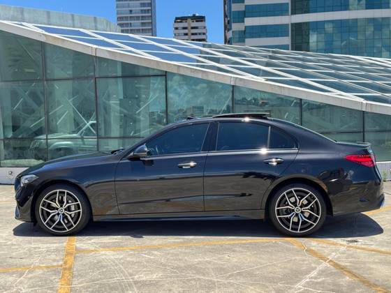 MERCEDES-BENZ C 300 2024