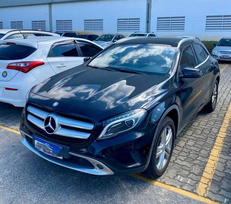 MERCEDES-BENZ GLA 200 2016