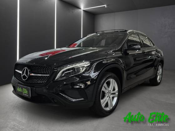 MERCEDES-BENZ GLA 200 2016