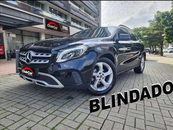 MERCEDES-BENZ GLA 200 2019