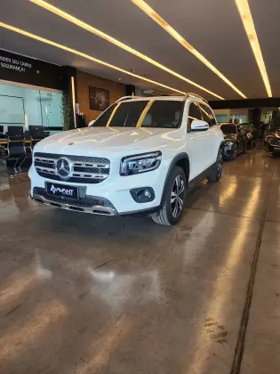 MERCEDES-BENZ GLB 200 2021