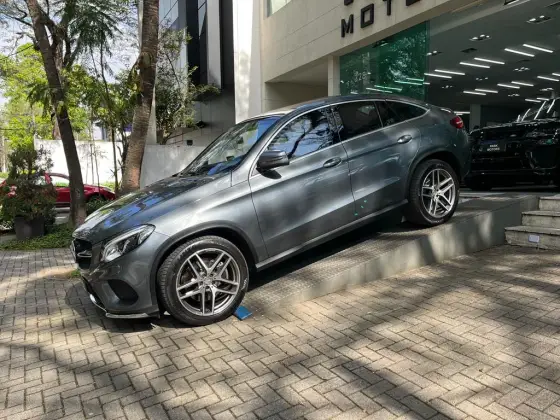 MERCEDES-BENZ GLE 400 2019
