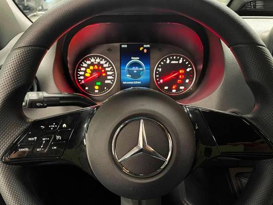 MERCEDES-BENZ SPRINTER 2025