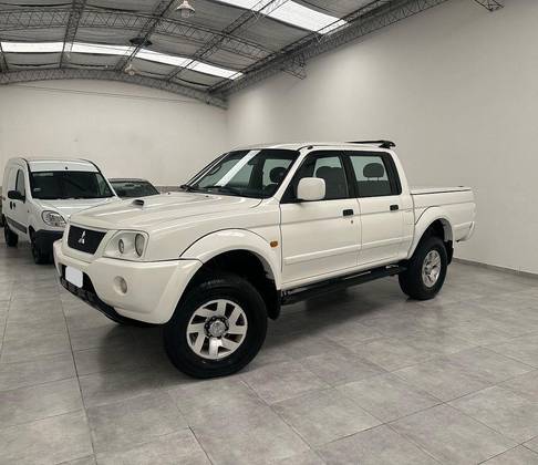 MITSUBISHI L200 2005