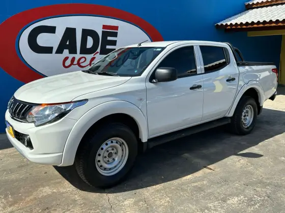 MITSUBISHI L200 TRITON 2024