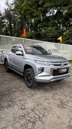 MITSUBISHI L200 TRITON 2023