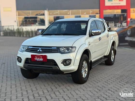 MITSUBISHI L200 TRITON 2016