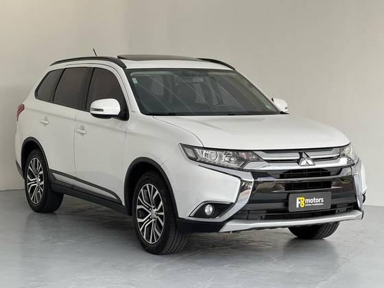 MITSUBISHI OUTLANDER 2016