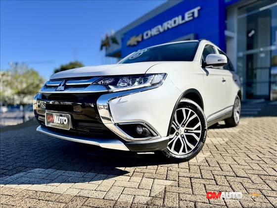 MITSUBISHI OUTLANDER 2016