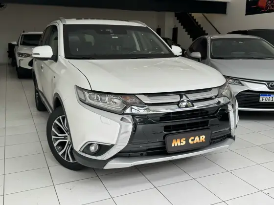 MITSUBISHI OUTLANDER 2018