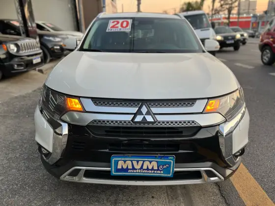 MITSUBISHI OUTLANDER 2020