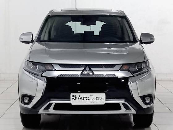 MITSUBISHI OUTLANDER 2020