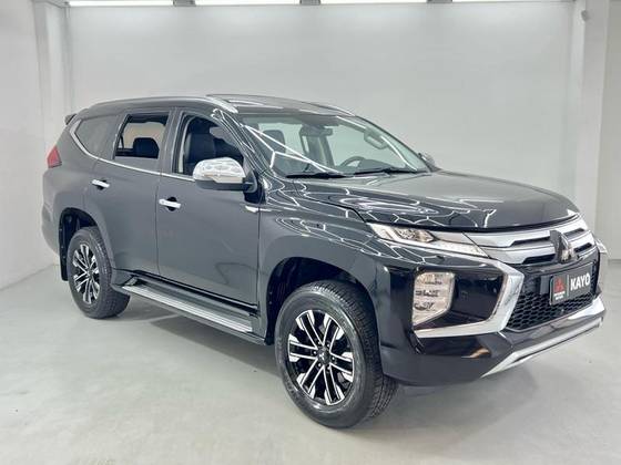 MITSUBISHI PAJERO SPORT 2024