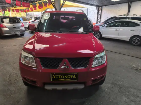 MITSUBISHI PAJERO TR4 2012