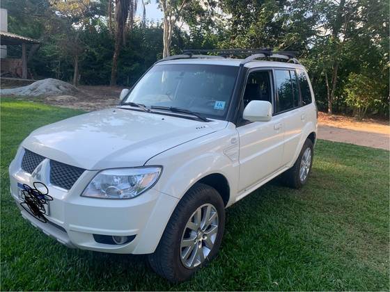 MITSUBISHI PAJERO TR4 2011