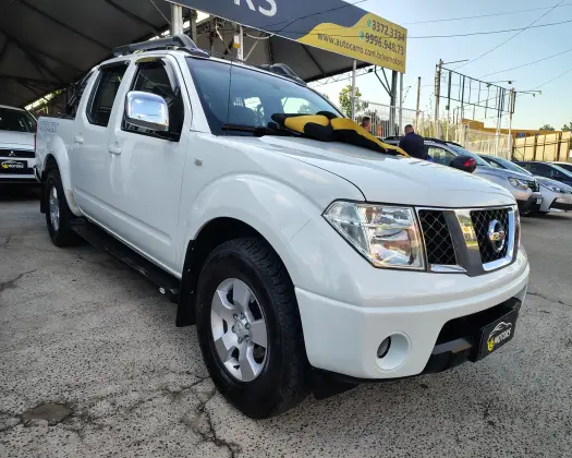 NISSAN FRONTIER 2011